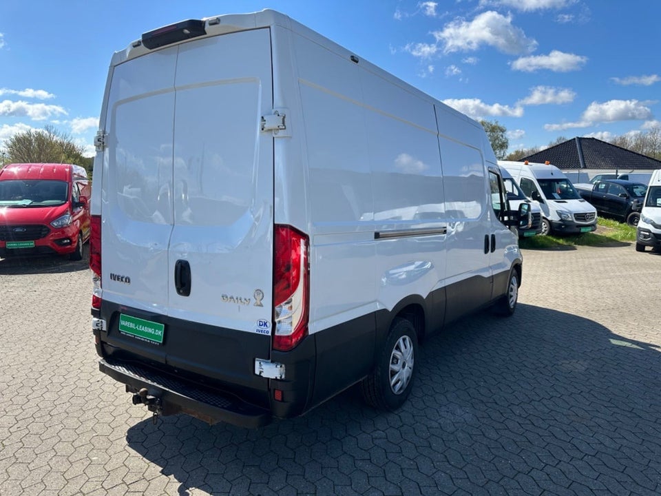 Iveco Daily 3,0 35S17 12m³ Van