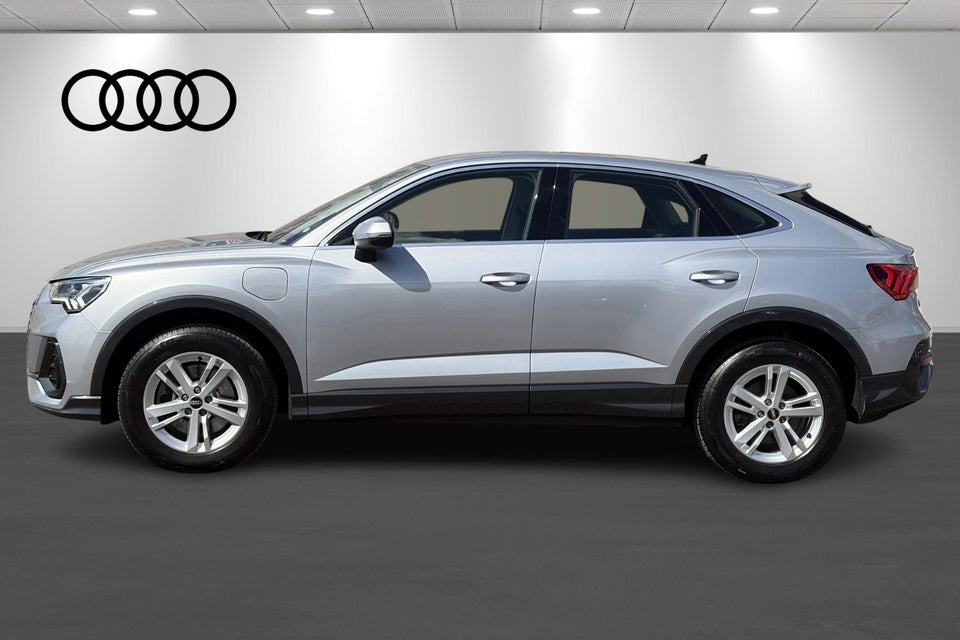 Audi Q3 45 TFSi e Attitude plus Sportback S-tr. 5d