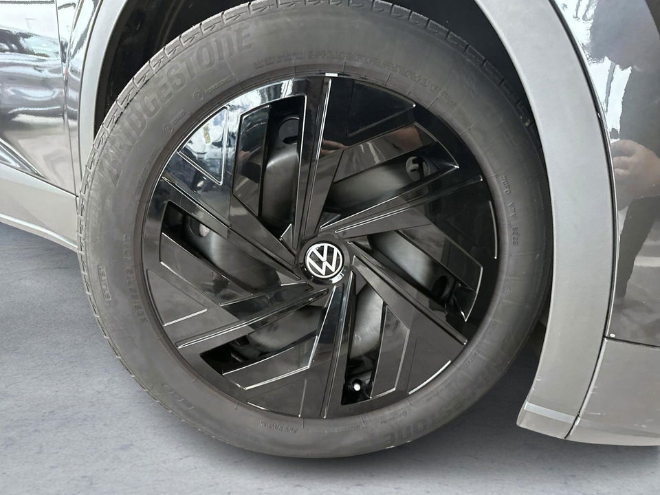 VW ID.4 Pro Performance Business 5d