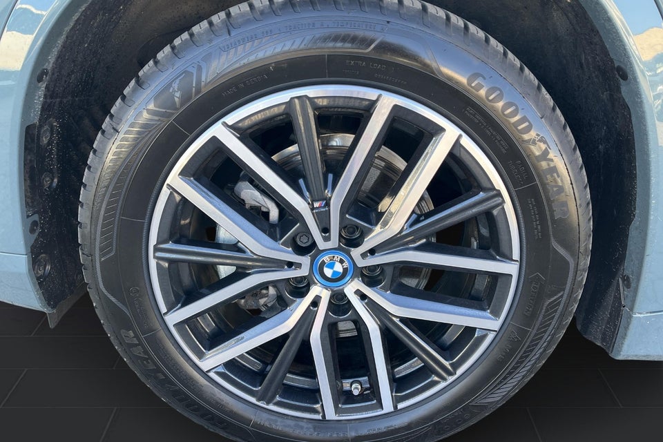 BMW iX1 eDrive20 Fully Charged M-Sport 5d