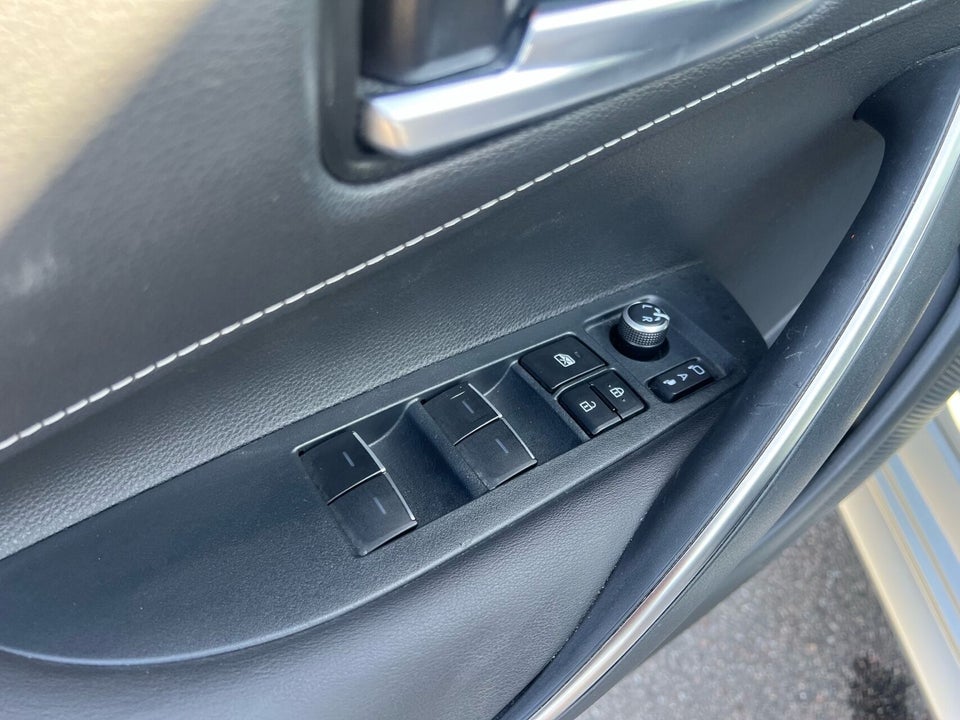 Toyota Corolla 1,8 Hybrid H3 Premium Touring Sports MDS 5d