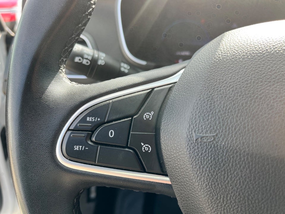 Renault Megane IV 1,6 E-Tech Zen Sport Tourer Van 5d