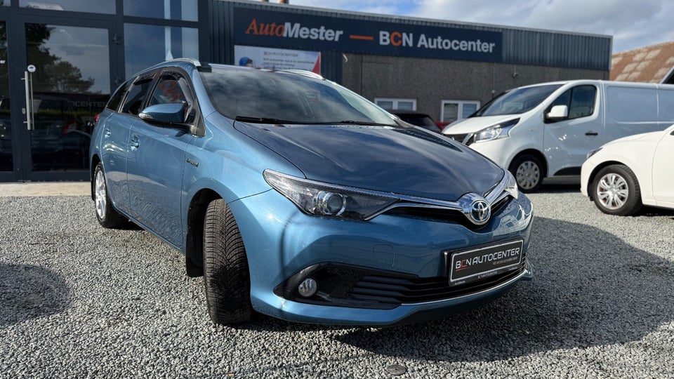 Toyota Auris 1,8 Hybrid H2 Comfort Touring Sports CVT 5d