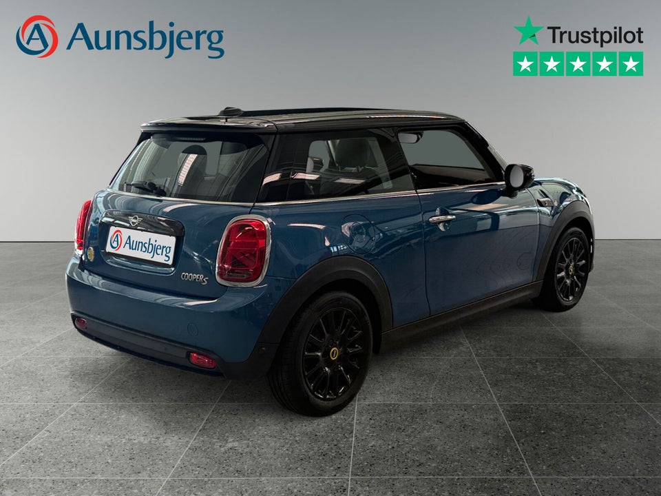 MINI Cooper SE Classic Trim 3d