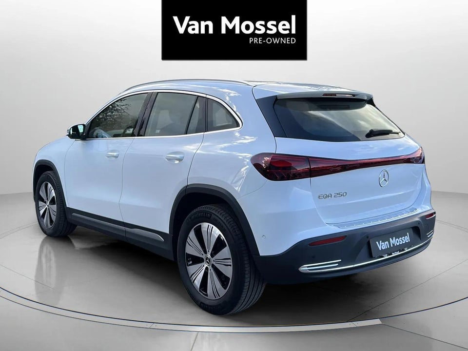 Mercedes EQA250 Progressive 5d