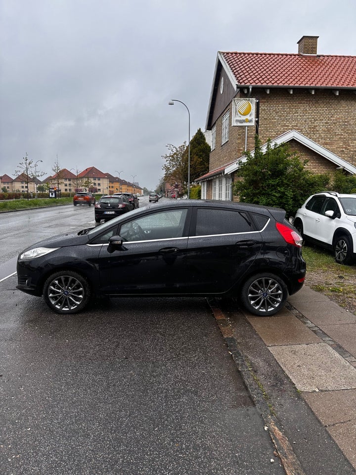 Ford Fiesta 1,0 SCTi 100 Titanium aut. 5d
