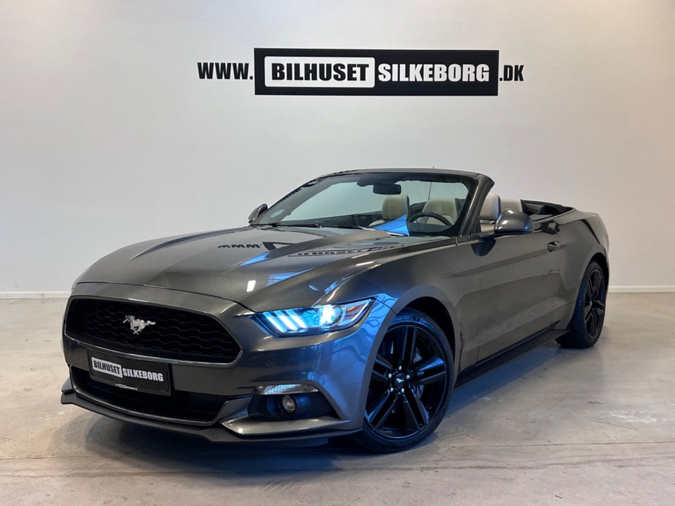 Ford Mustang 2,3 EcoBoost Convertible aut. 2d