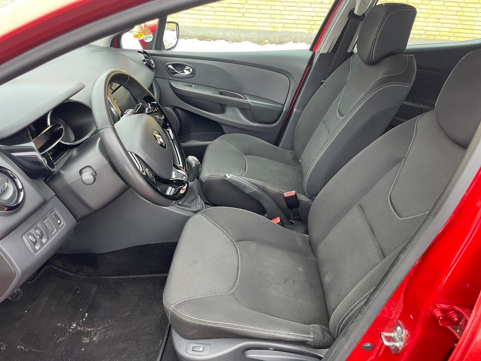 Renault Clio IV 1,5 dCi 90 Expression 5d