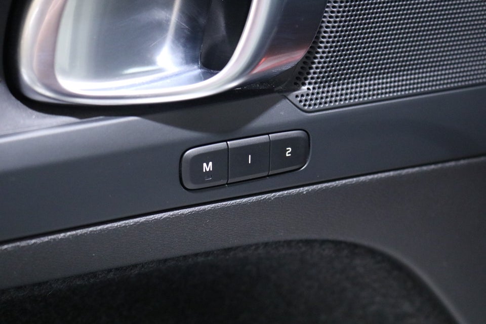 Volvo C40 ReCharge Twin Plus 5d