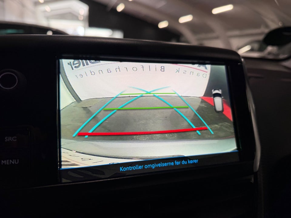 Peugeot 208 1,5 BlueHDi 100 Infinity Sky 5d