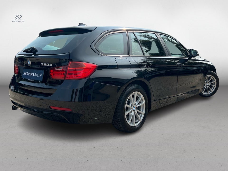 BMW 320d 2,0 Touring 5d