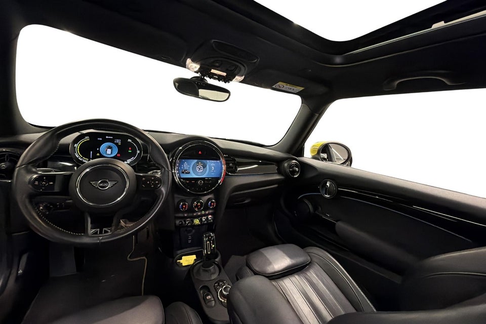 MINI Cooper SE Younique Trim 3d