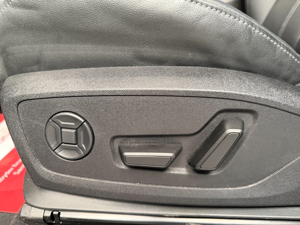 Audi Q6 e-tron S-line quattro 5d