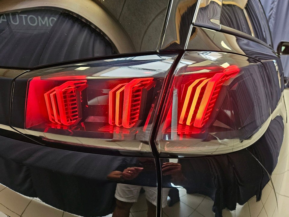 Peugeot 5008 1,5 BlueHDi 130 Allure Pack EAT8 7prs 5d