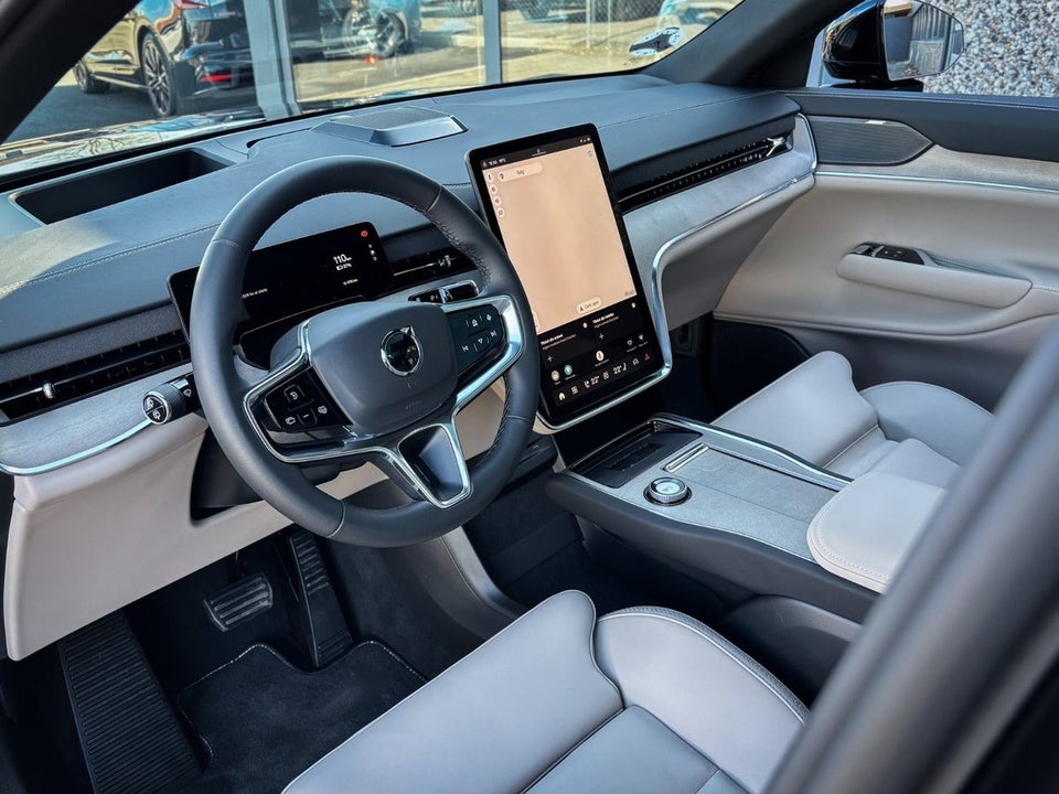 Volvo EX90 Plus 7prs 5d