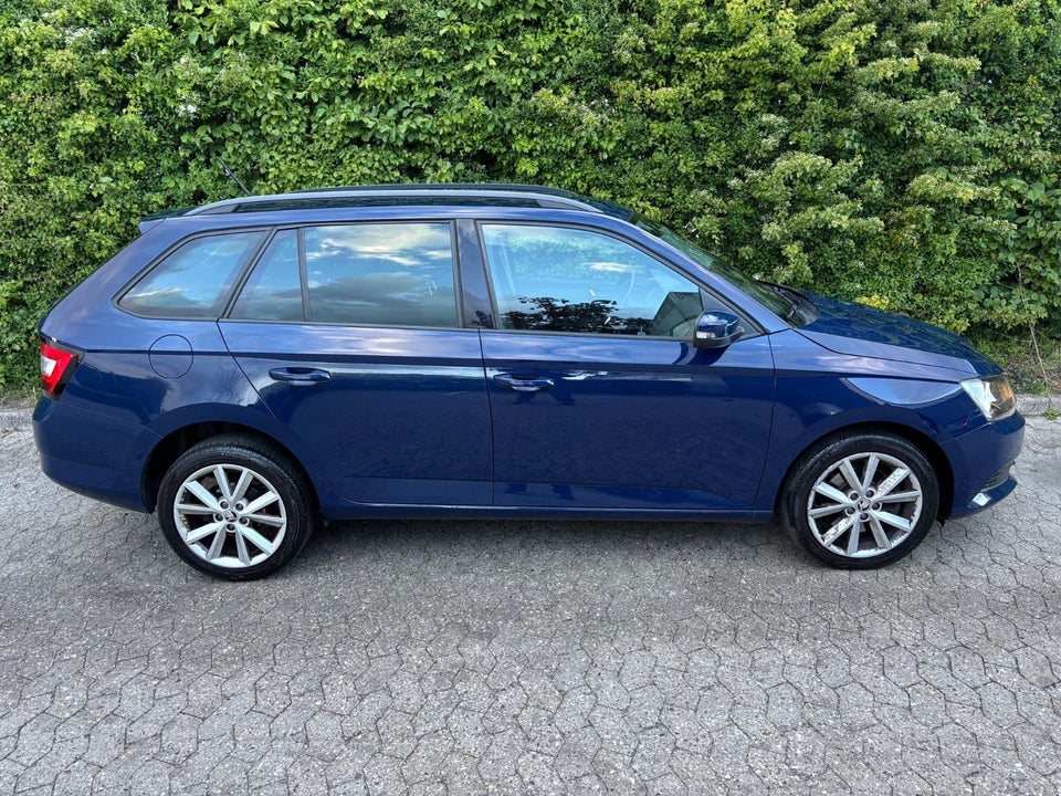 Skoda Fabia 1,0 TSi 110 Ambition Combi DSG 5d