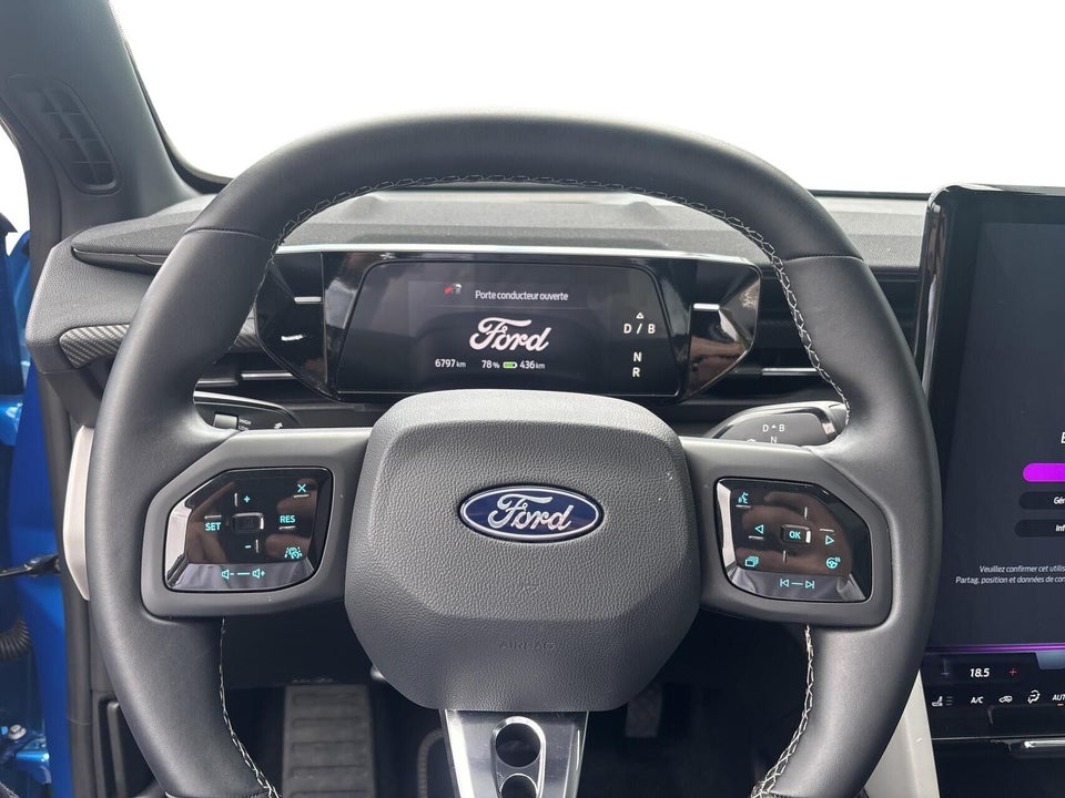 Ford Capri 77 Premium Extended Range 5d