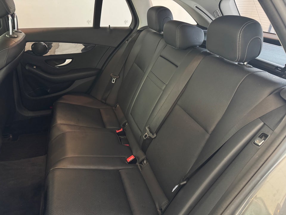 Mercedes C220 d 2,2 Avantgarde stc. aut. 5d