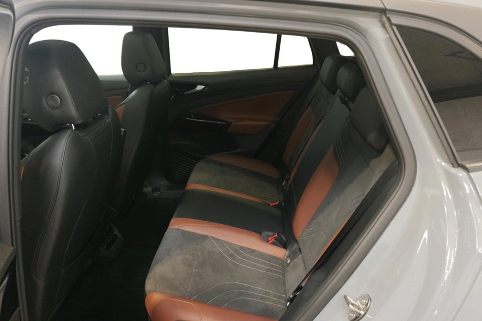 VW ID.4 77 Pro Performance Tech 5d