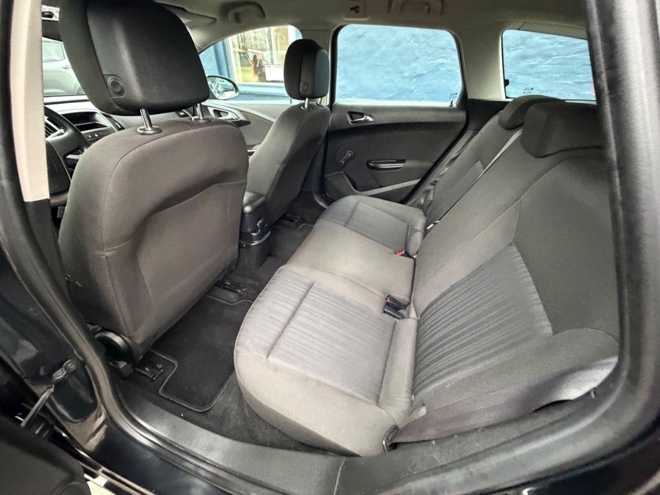 Opel Astra 1,4 T 140 Sport Sports Tourer 5d