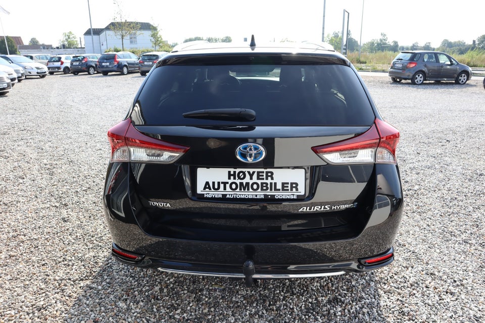 Toyota Auris 1,8 Hybrid H2 Comfort Touring Sports CVT 5d