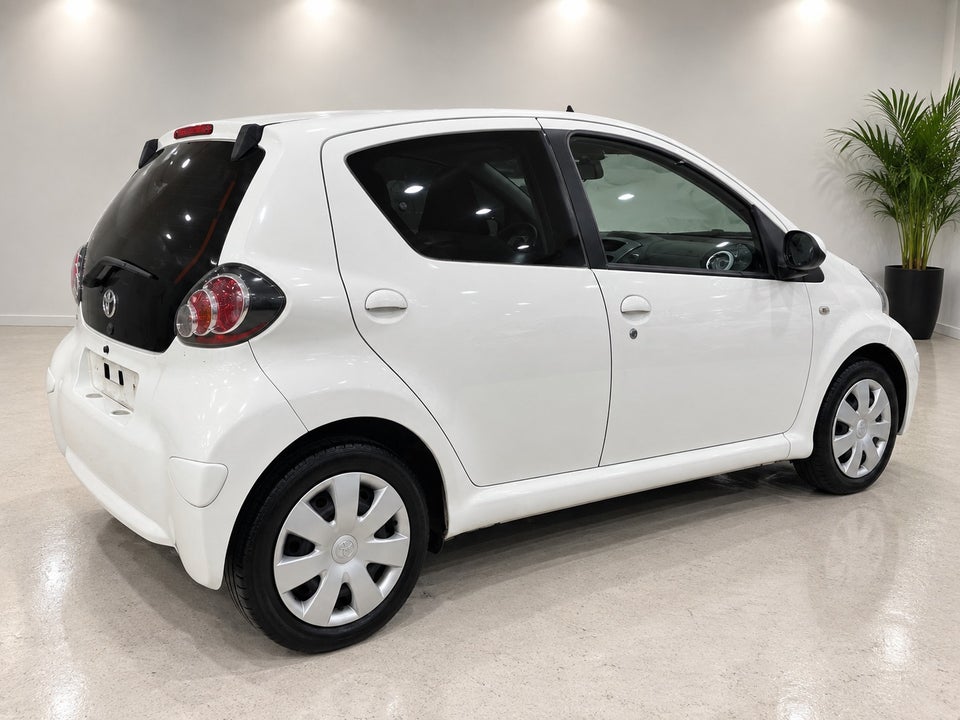 Toyota Aygo 1,0 VVT-i T1 5d