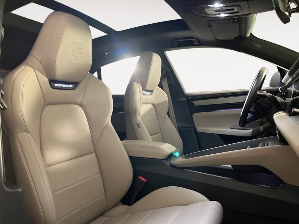 Porsche Macan Turbo 5d