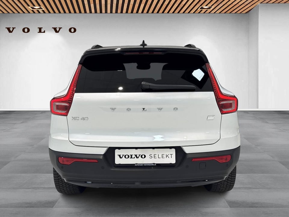 Volvo XC40 ReCharge Extended Range Plus 5d