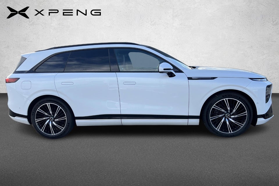 Xpeng G9 Performance 5d