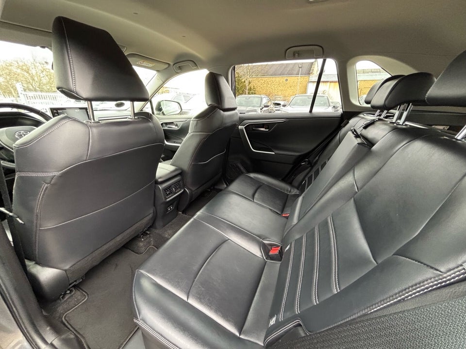 Toyota RAV4 2,5 Hybrid H3 Comfort MDS 5d