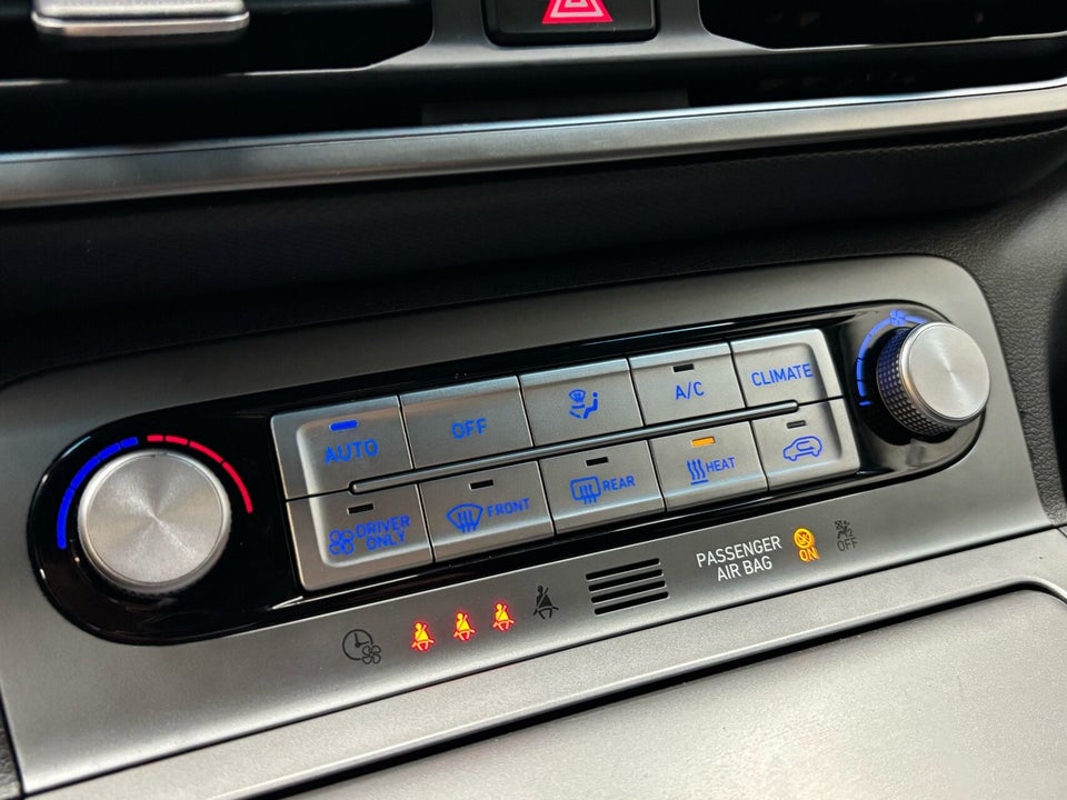 Hyundai Kona 64 EV Essential 5d