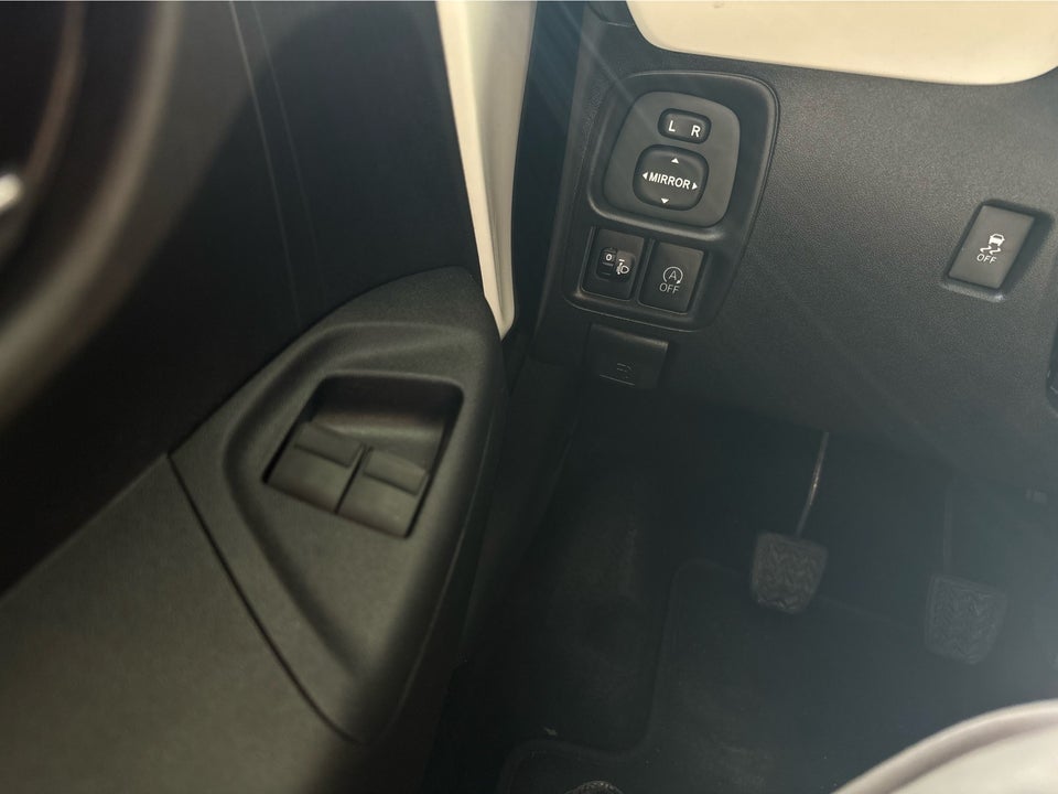 Toyota Aygo 1,0 VVT-i x-press 5d