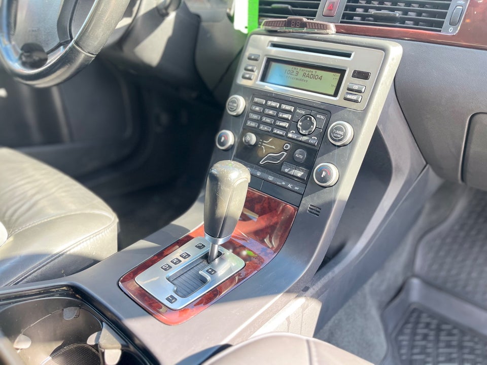 Volvo V70 3,2 Summum aut. 5d