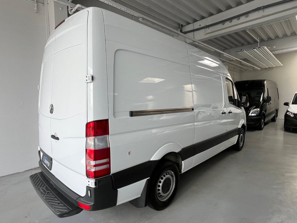 Mercedes Sprinter 216 2,2 CDi R2 Kassevogn aut.