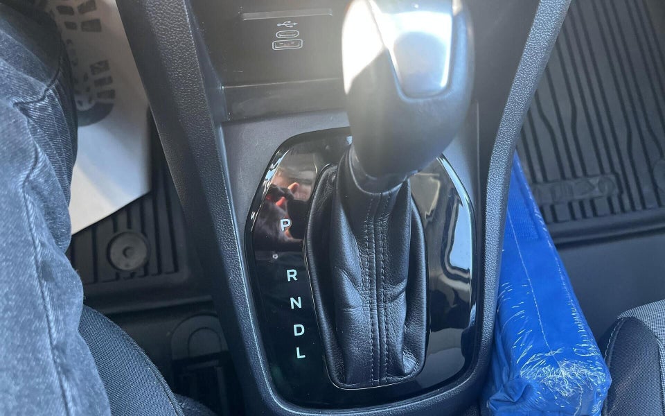 Ford Transit Courier 1,0 EcoBoost Limited aut.