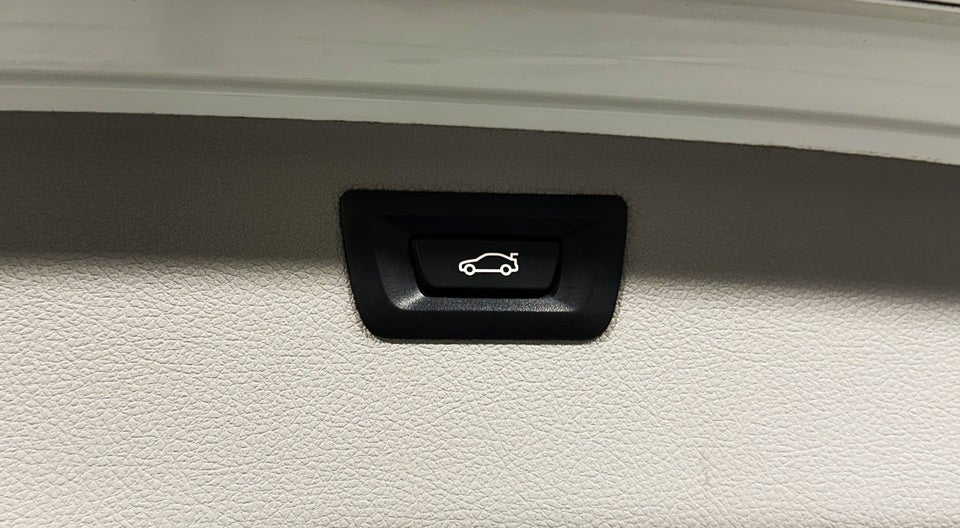 BMW 330i 2,0 Touring M-Sport aut. 5d