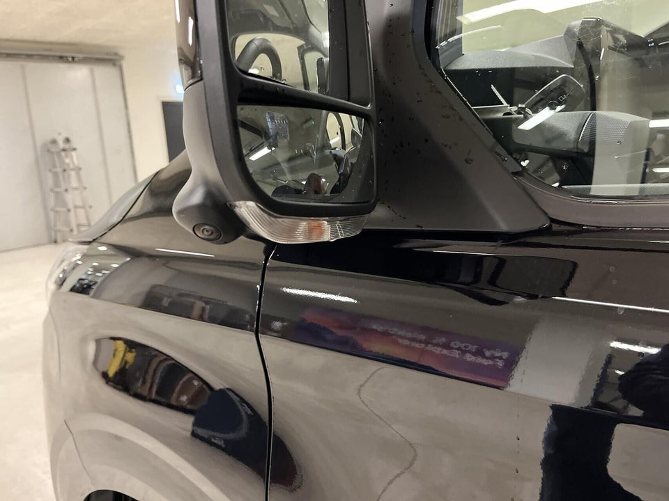 Ford E-Transit Custom 320L 64 Limited