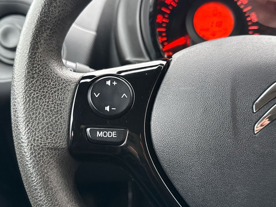 Citroën C1 1,0 VTi Shine 5d