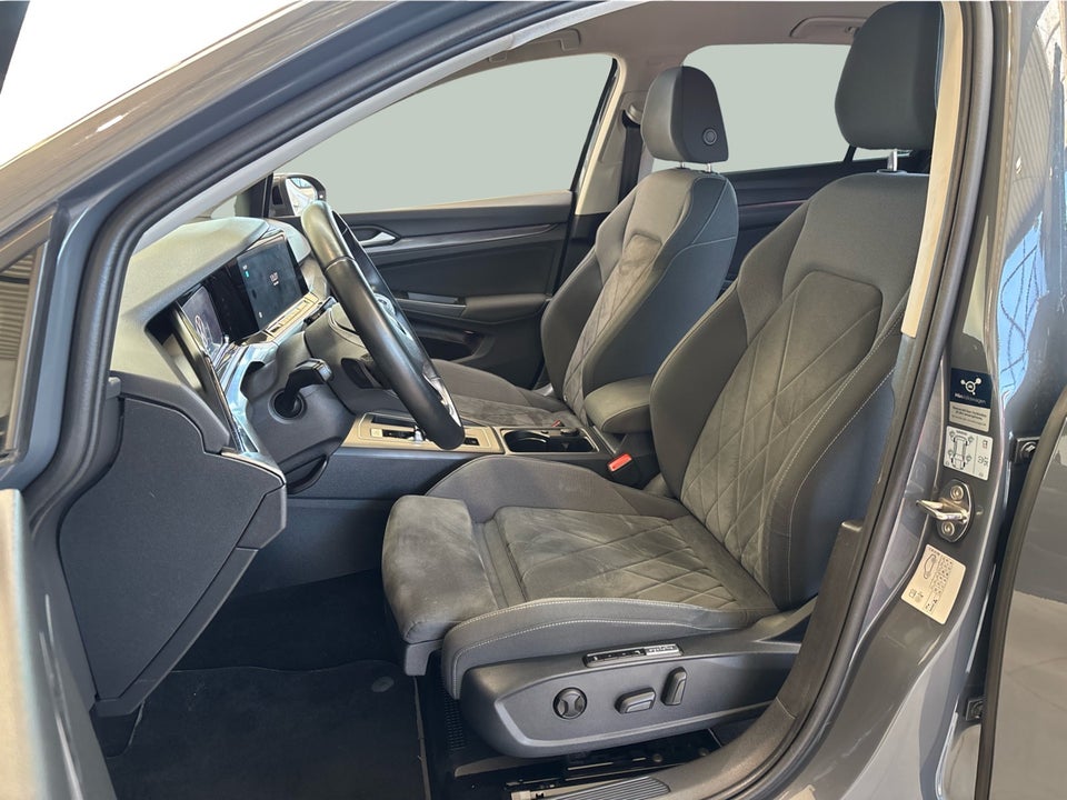 VW Golf VIII 1,5 eTSi 150 Style DSG 5d