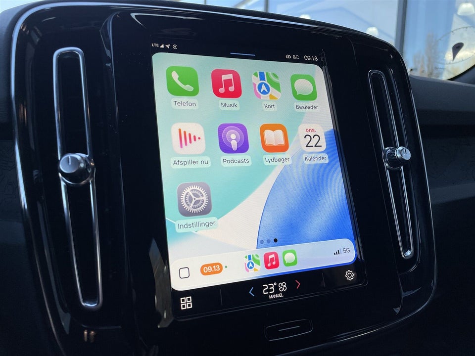 Volvo XC40 ReCharge Extended Range Core 5d