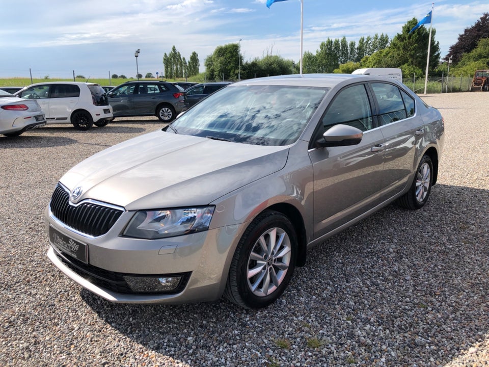 Skoda Octavia 1,8 TSi 180 Elegance DSG 5d