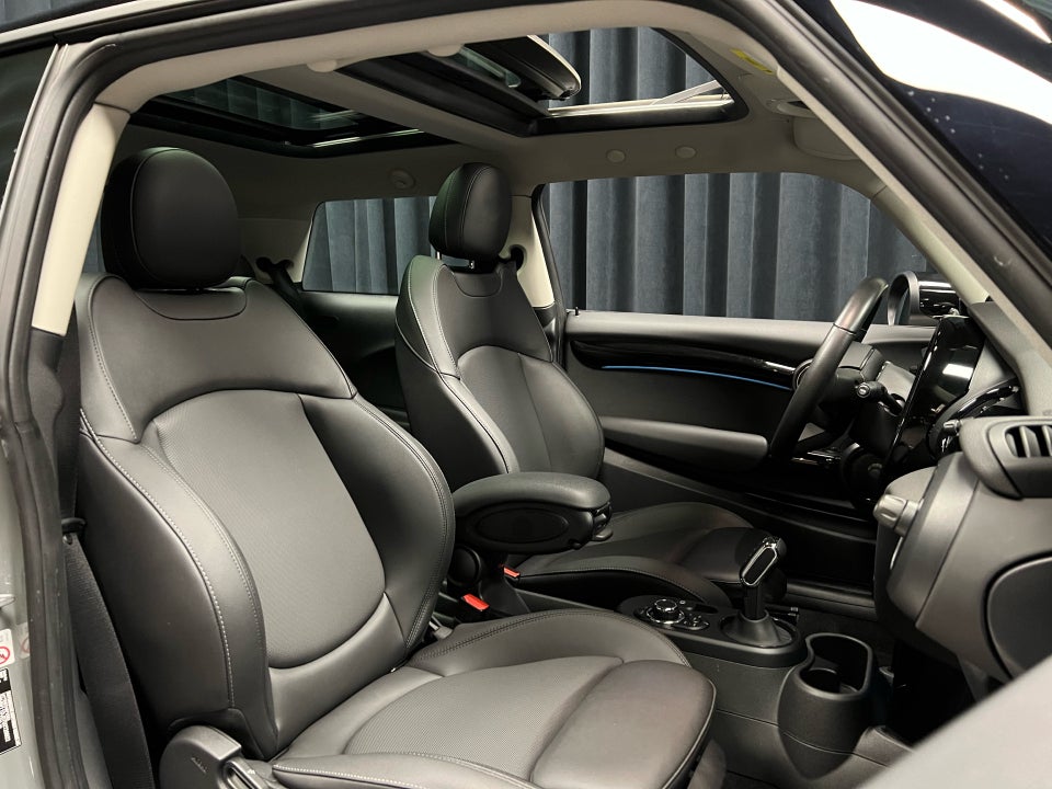 MINI Cooper SE Edition Premium Plus 3d