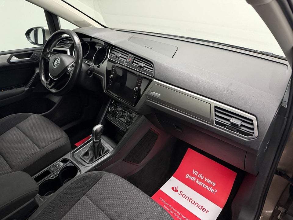 VW Touran 1,6 TDi 115 Comfortline DSG 7prs 5d