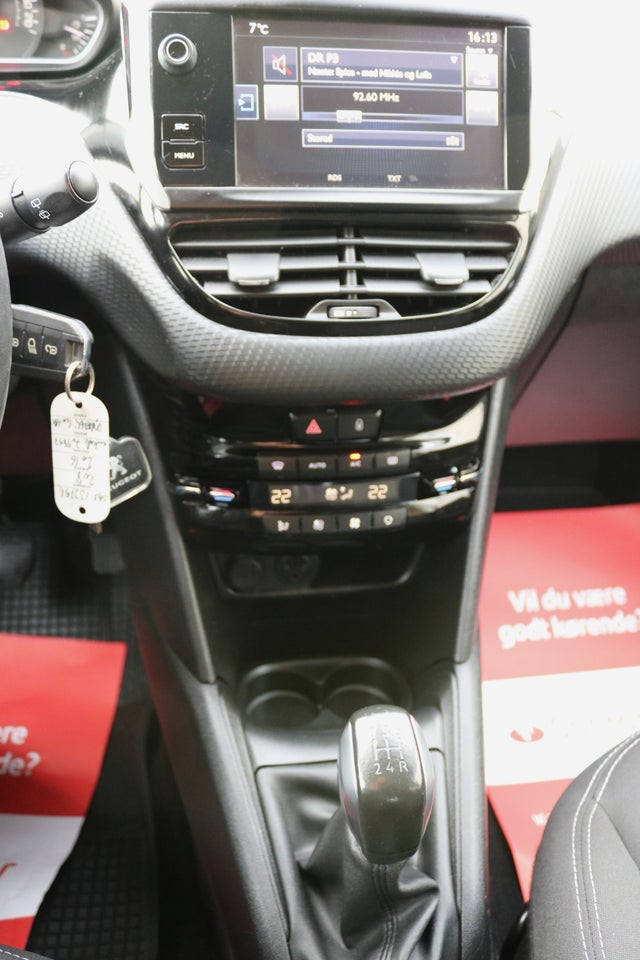 Peugeot 208 1,6 BlueHDi 100 Desire 5d