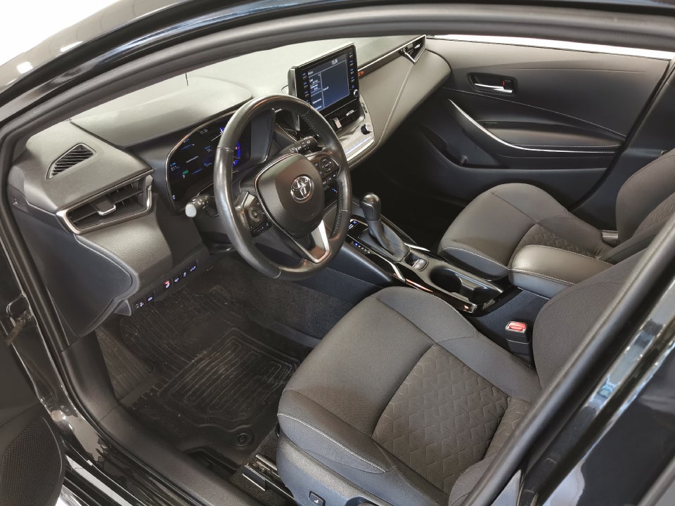 Toyota Corolla 1,8 Hybrid H3 Smart Touring Sports MDS 5d