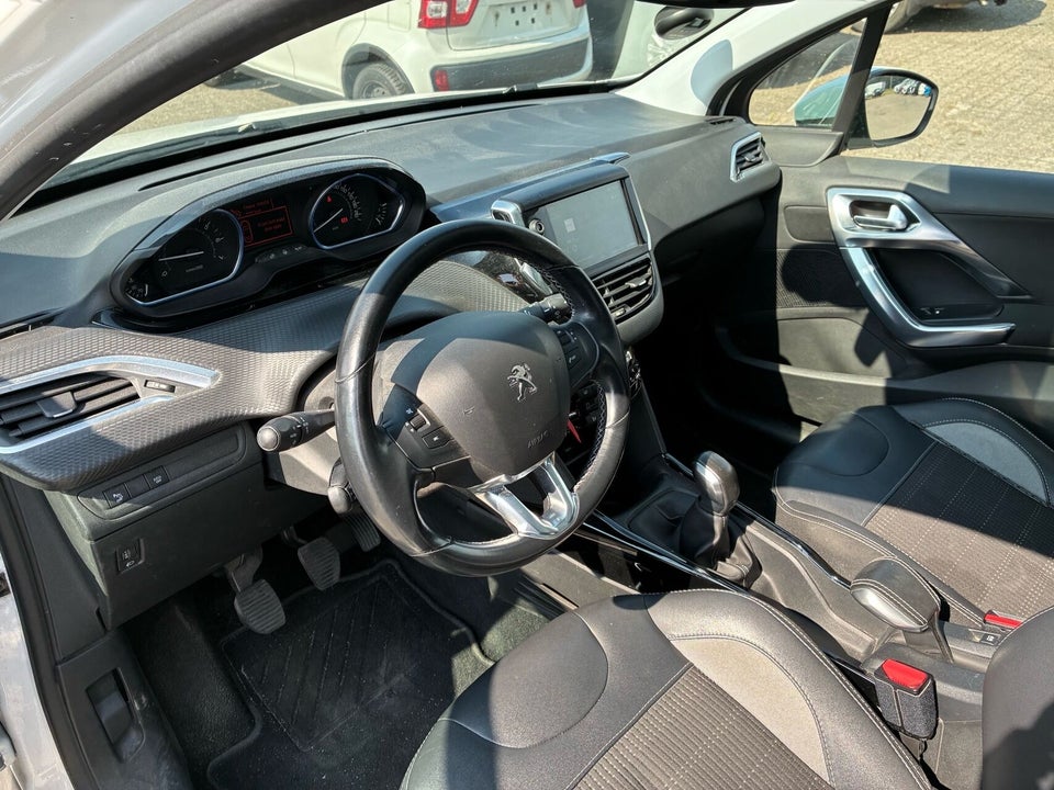 Peugeot 2008 1,2 e-THP 110 Edition+ 5d