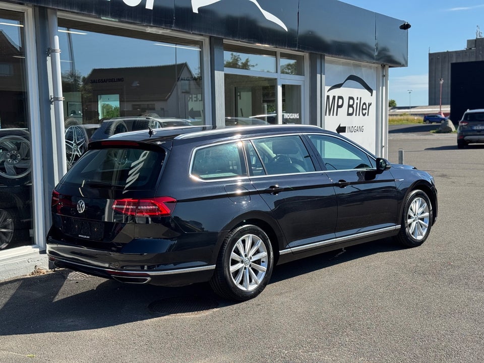 VW Passat 2,0 TSi 280 Highline Variant DSG 4Motion 5d