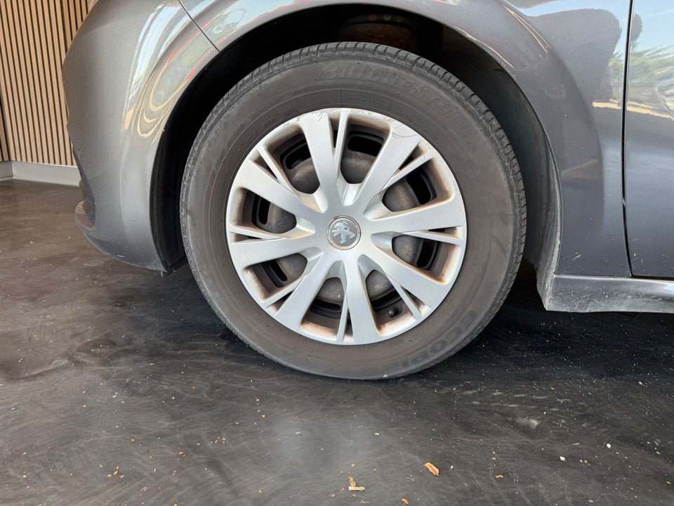 Peugeot 208 1,5 BlueHDi 100 Envy 5d