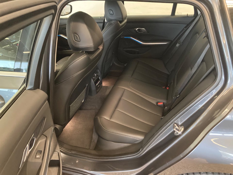 BMW 330e 2,0 Touring Sport Line aut. 5d