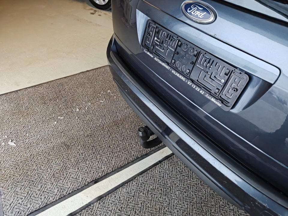 Ford Focus 1,6 Trend Collection stc. 5d